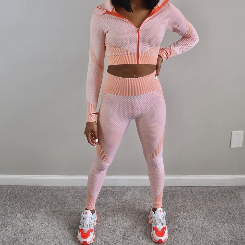 Two piece set
